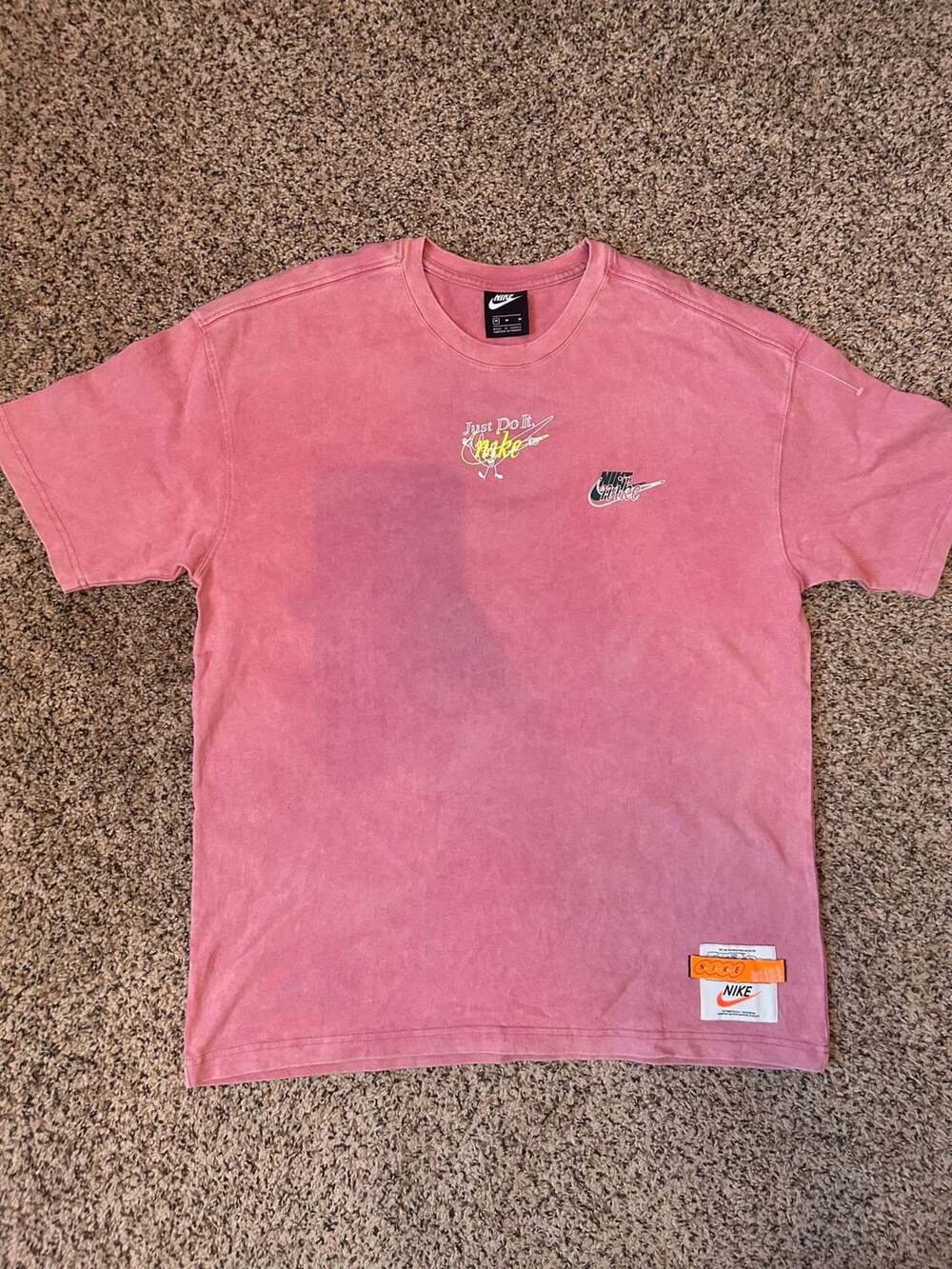 Nike Nsw Washed Drip T-Shirt Size M Pink Graphic
